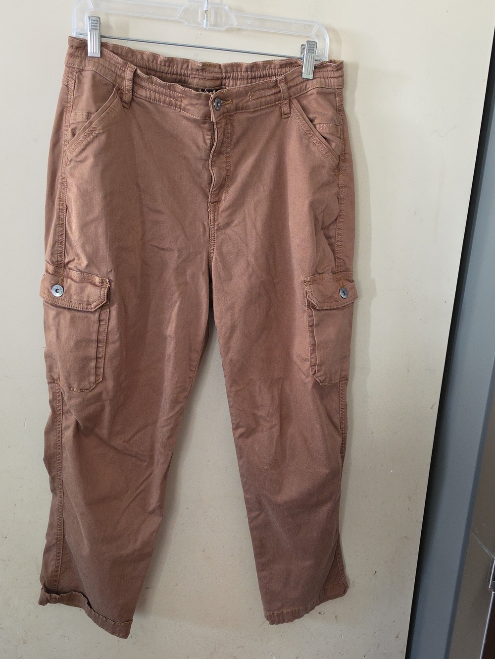 Kuhl Casual Cargo Pants in Faded Brown